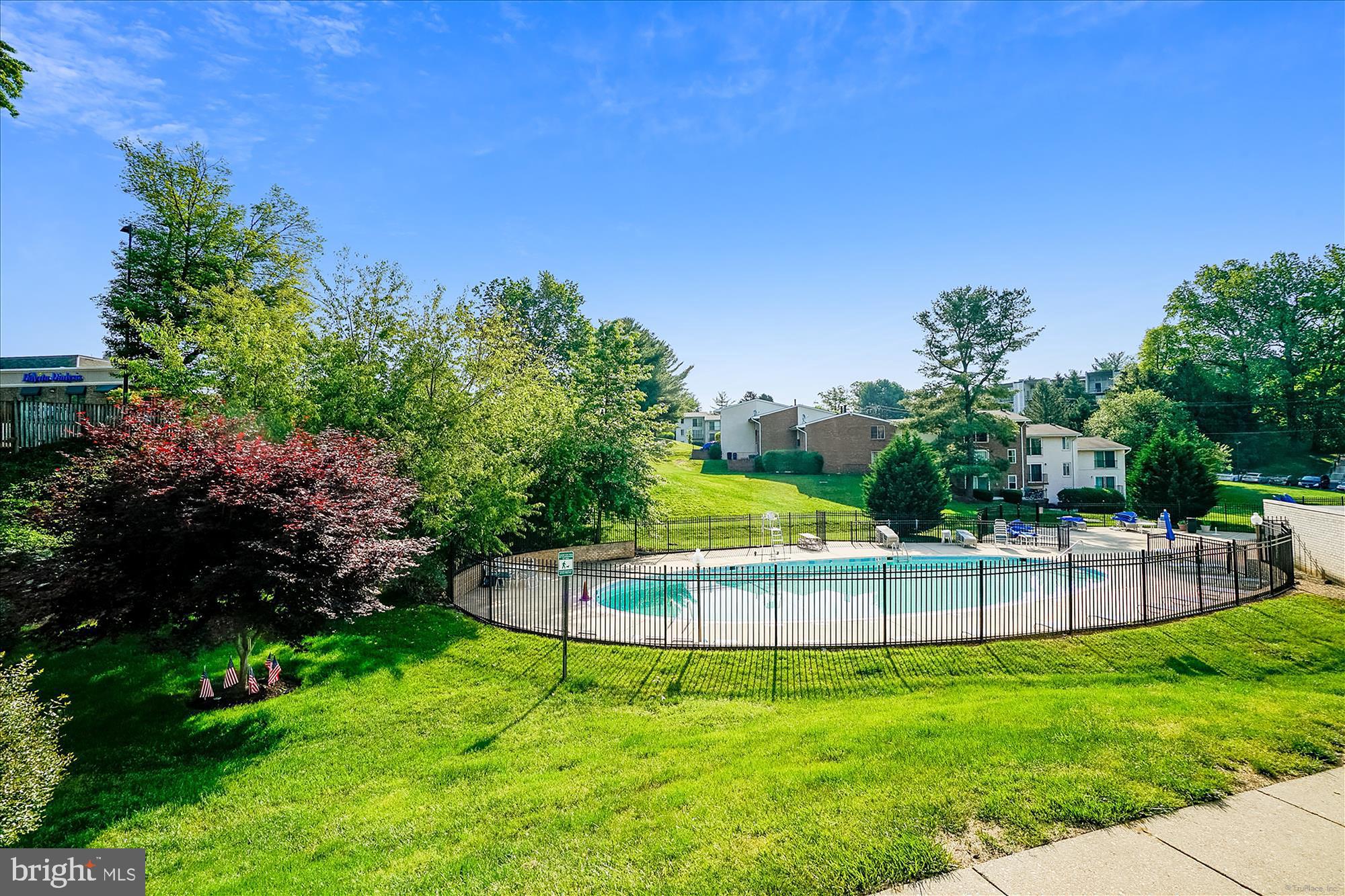 14410 Parkvale Road, Unit 2 Rockville, MD 20853 - Photo 21 of 37 a view of a backyard