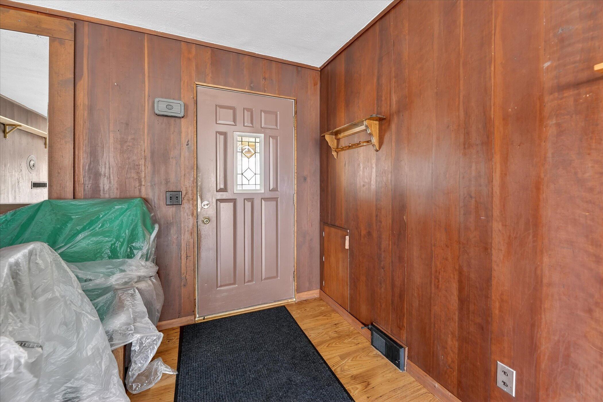 7091 Ann Arbor Road Jackson, MI 49201 - Photo 17 of 61 06-7091-Ann-Arbor-Rd-WindowStill - Copy
