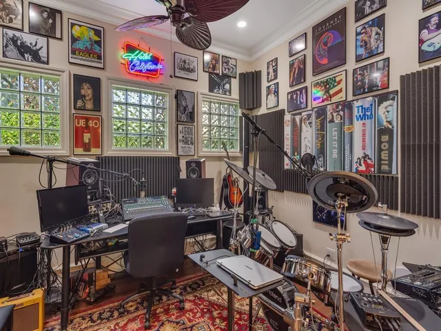 $4,000,000 | 400 Oceanview Lane, Vero Beach, FL 32963