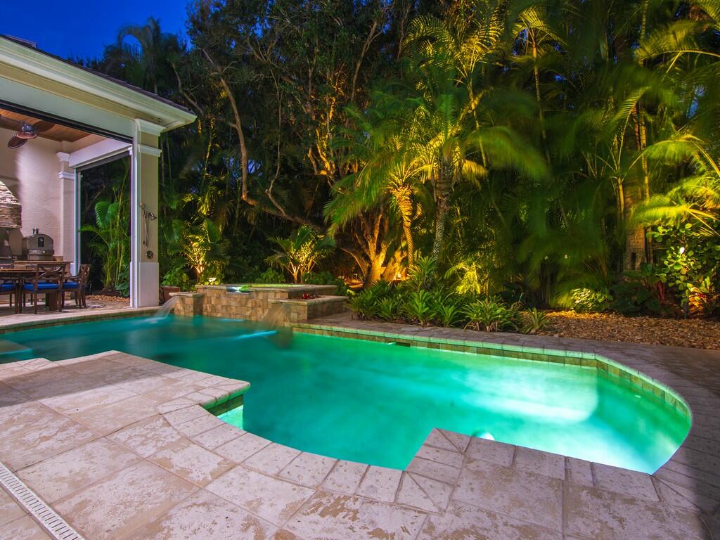 400 Oceanview Lane Vero Beach, FL 32963 - Photo 6 of 59 a view of a swimming pool with a yard