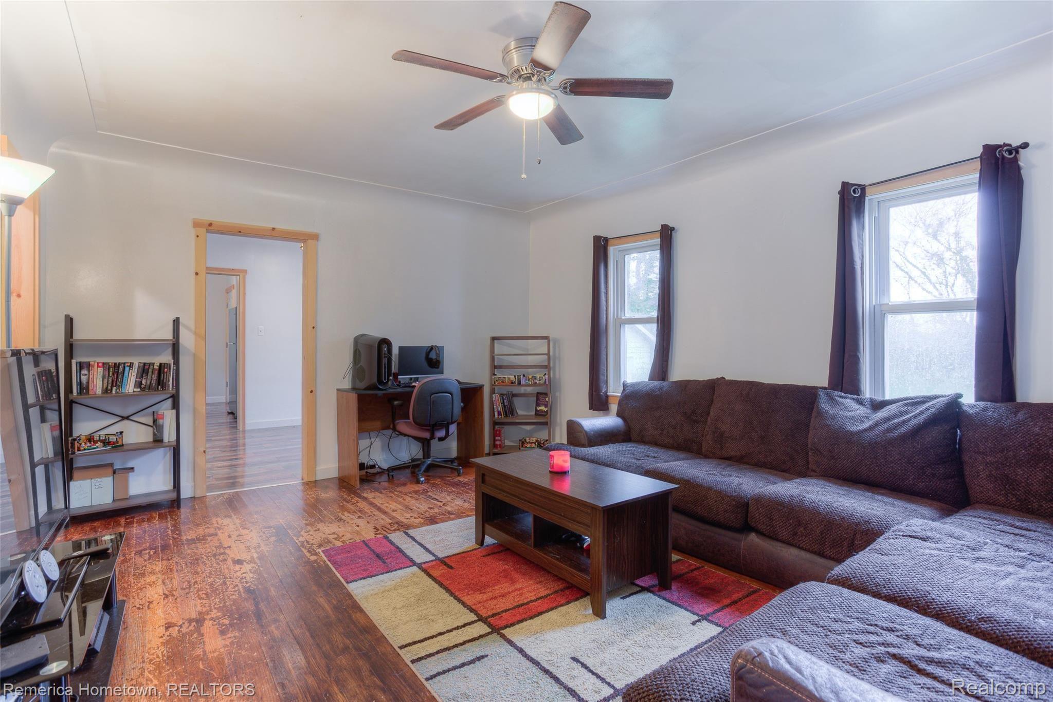 4868 Barr Road Canton, MI 48188 - Photo 18 of 27 4868 barr interiors (8).jpg