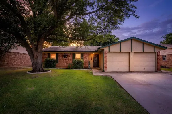 $249,900 | 6528 High Meadow Court, Watauga, TX 76148