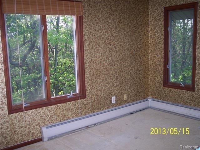 3124 Valentine Road Lapeer, MI 48446 - Photo 11 of 21 100_2623 (Small).JPG