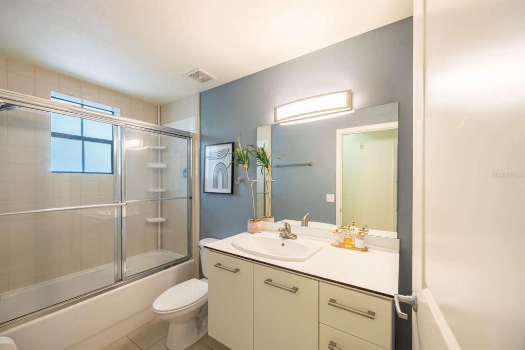 20 Southwest 6th Street, Unit 211 Gainesville, FL 32601 - Photo 17 of 19