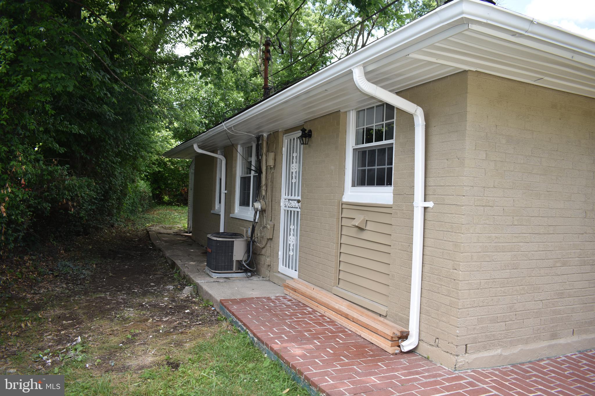 7858 Burnside Road Hyattsville, MD 20785 - Photo 30 of 36 Gallery Image 30