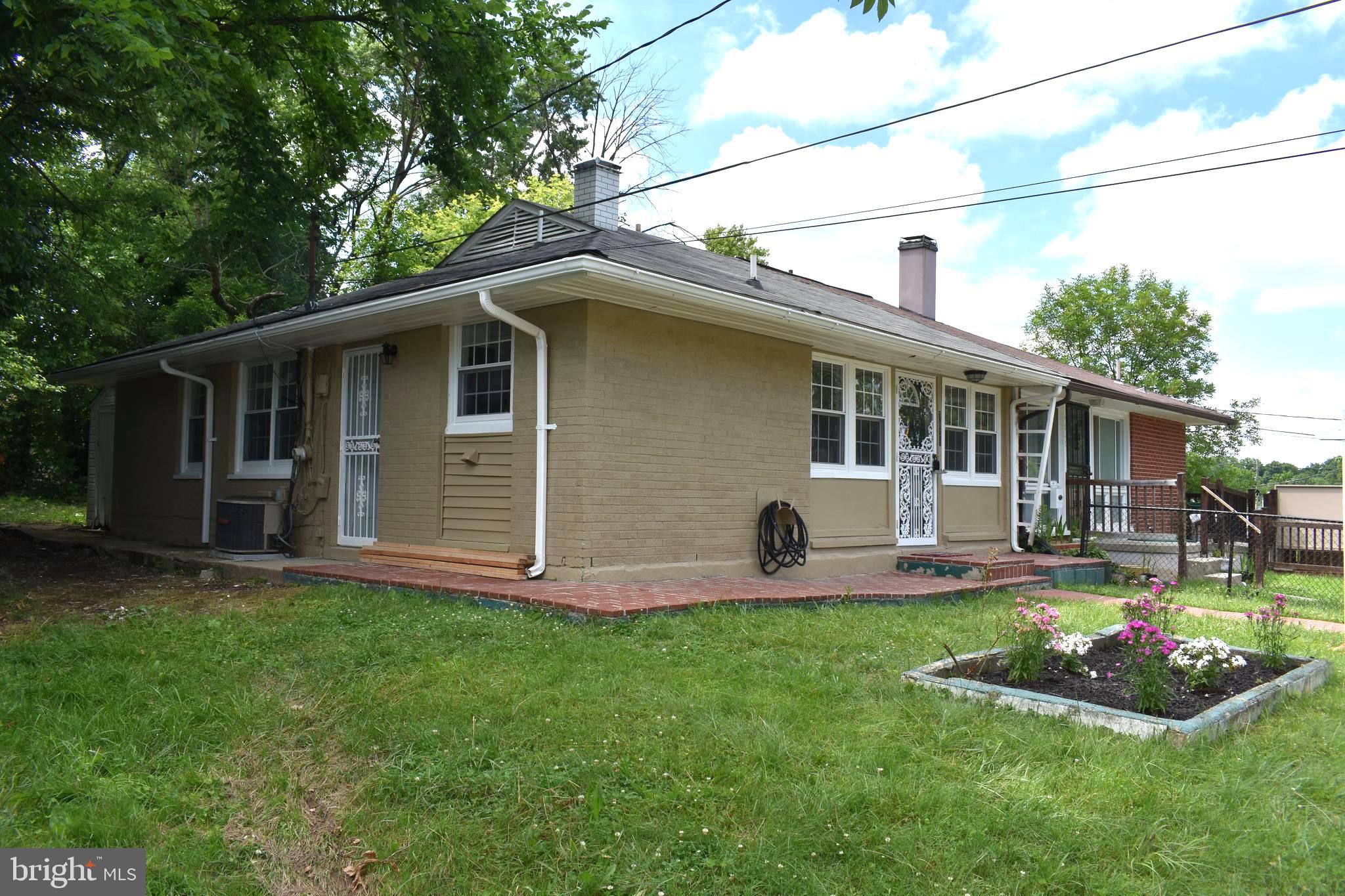 7858 Burnside Road Hyattsville, MD 20785 - Photo 3 of 36 Gallery Image 3
