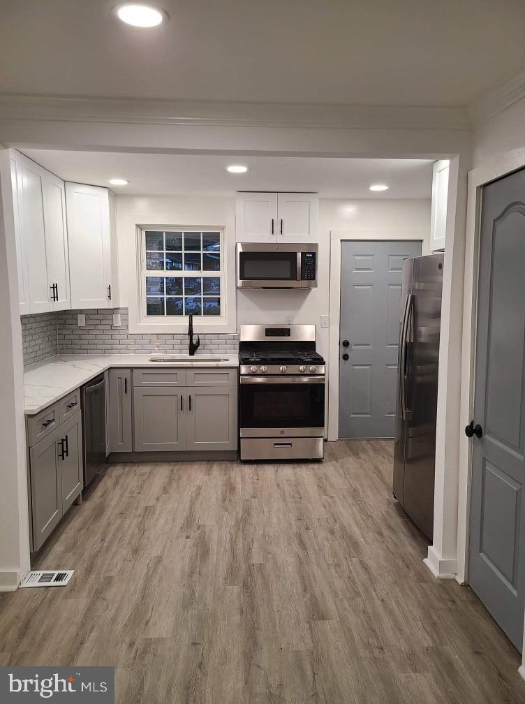 7858 Burnside Road Hyattsville, MD 20785 - Photo 5 of 36 Gallery Image 5