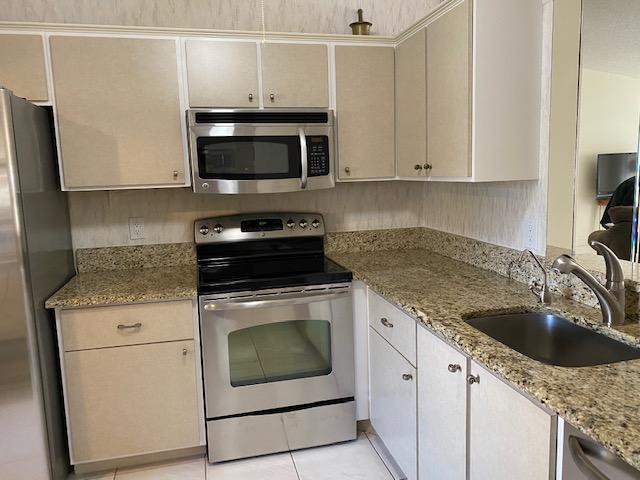 8906 Meadowlark Way Boca Raton, FL 33496 - Photo 9 of 18 IMG_9528