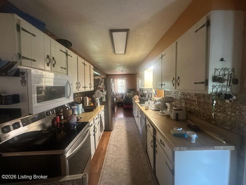 4359 Springfield Road Elizabethtown, KY 42701 - Photo 7 of 55 a25890b4-3b5b-4901-80bd-09a233e0ffbf