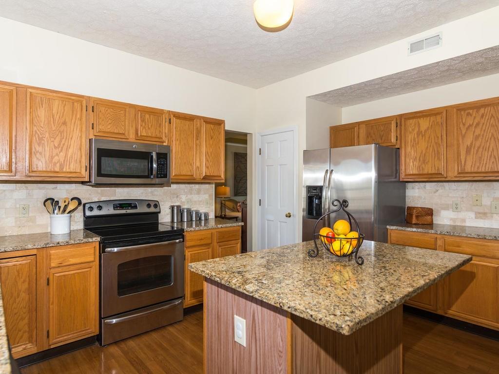 7741 Hidden Ridge Fishers, IN 46038 - Photo 12 of 24 Gallery Image 12
