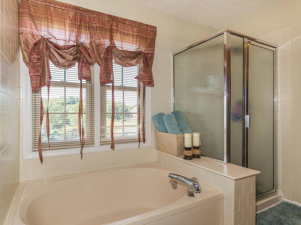 7741 Hidden Ridge Fishers, IN 46038 - Photo 15 of 24 Gallery Image 15