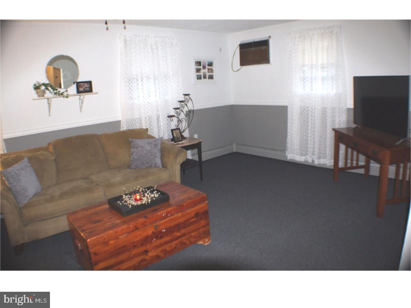 33 Greenbriar Road Levittown, PA 19057 - Photo 8 of 24 Great Room