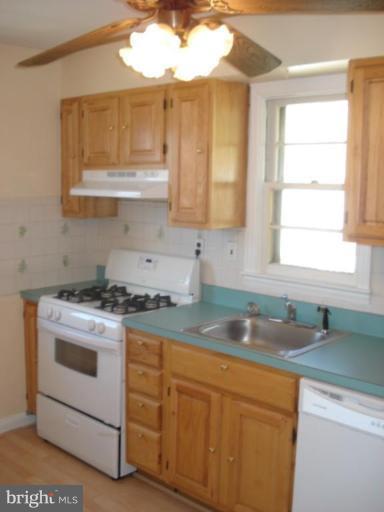 1916 Hillcrest Road Gwynn Oak, MD 21207 - Photo 9 of 30 Kitchen