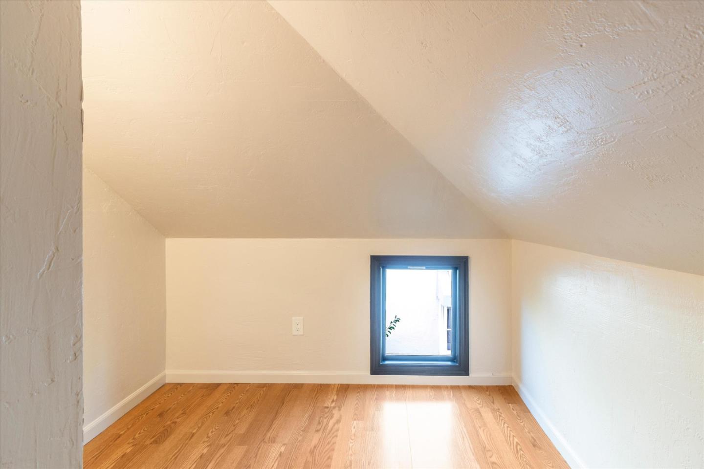 1821 Yale Drive Alameda, CA 94501 - Photo 44 of 74 a view of an empty room