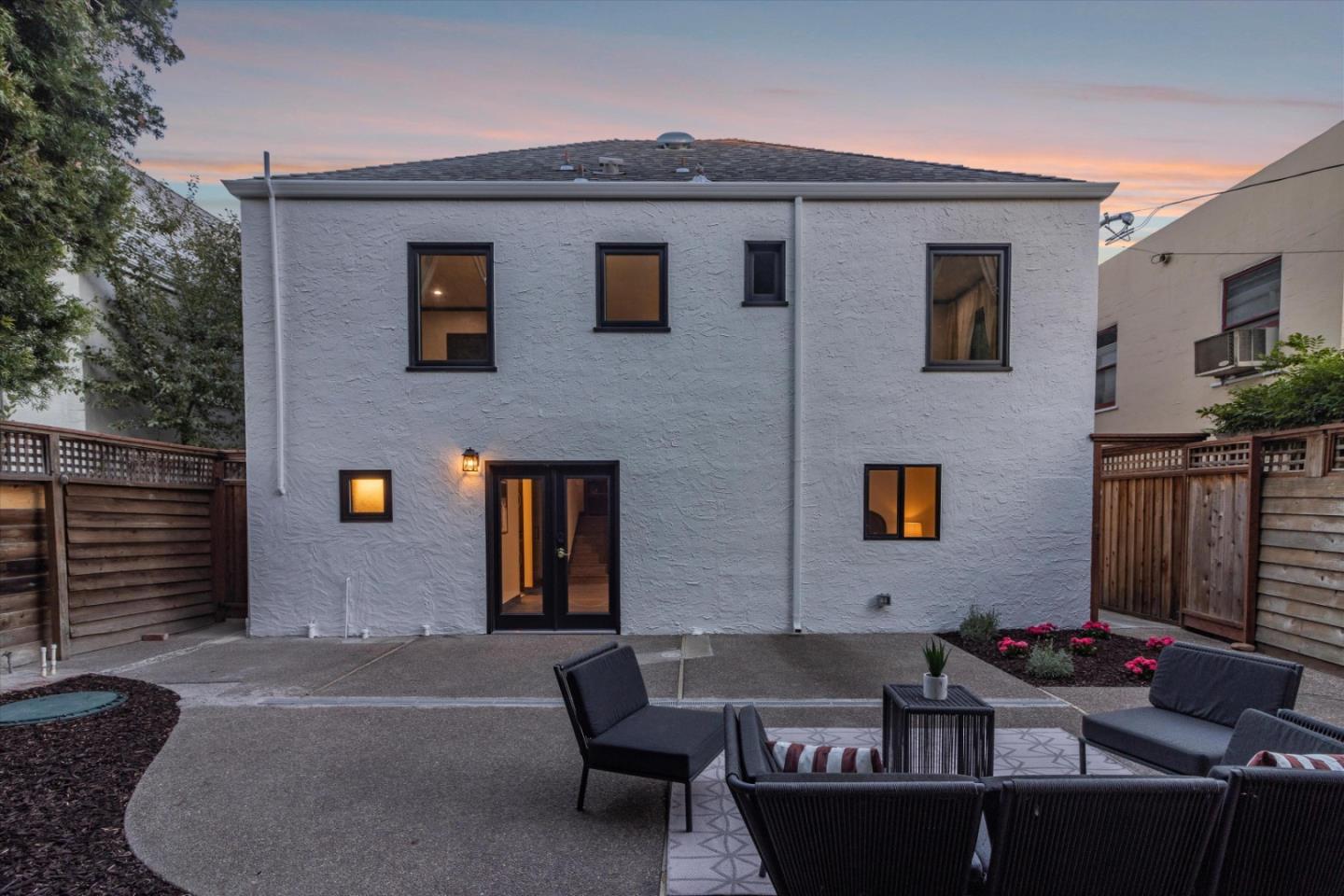 1821 Yale Drive Alameda, CA 94501 - Photo 60 of 74 a brick house with table and chairs in front of it