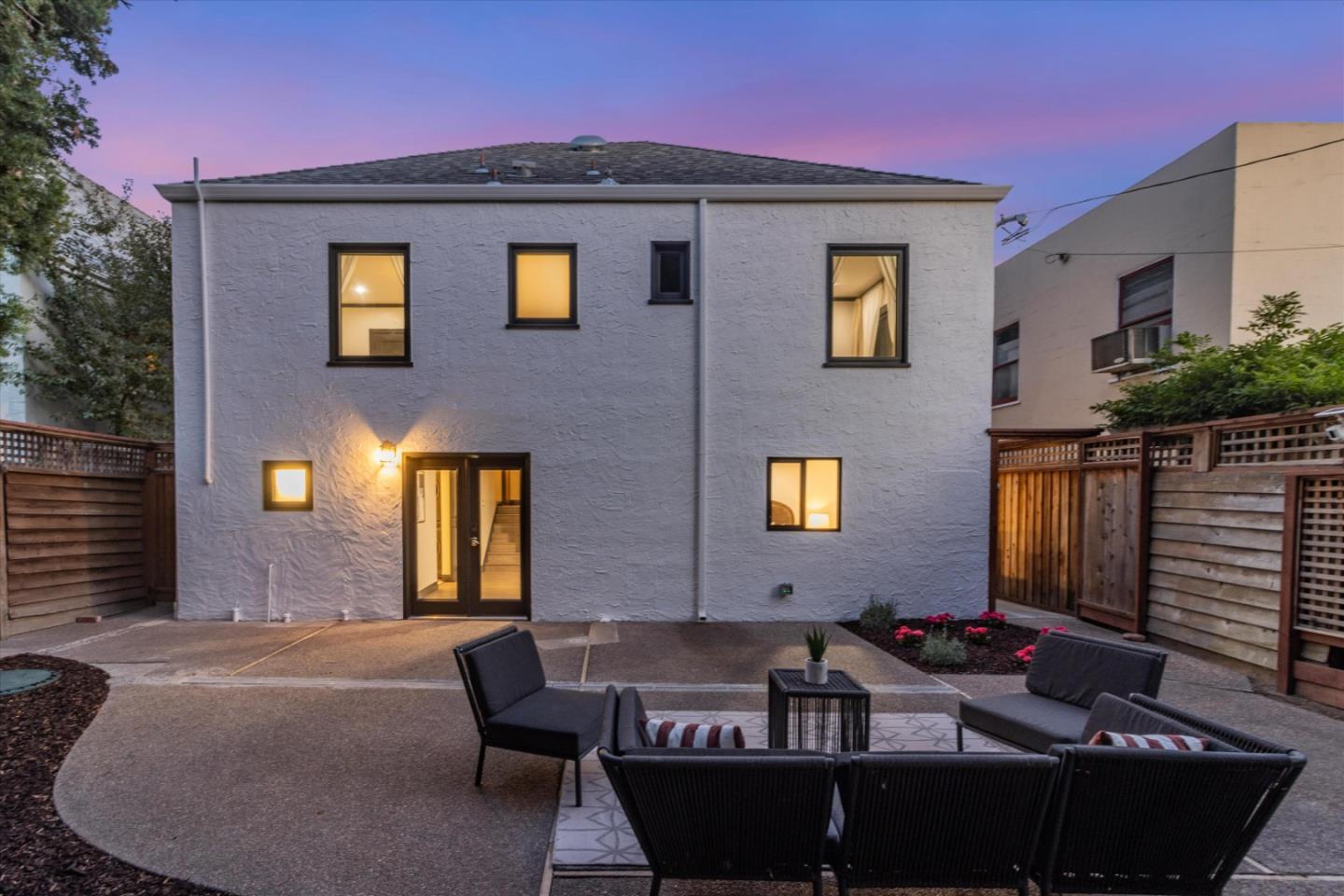 1821 Yale Drive Alameda, CA 94501 - Photo 71 of 74 a front view of house with outdoor seating
