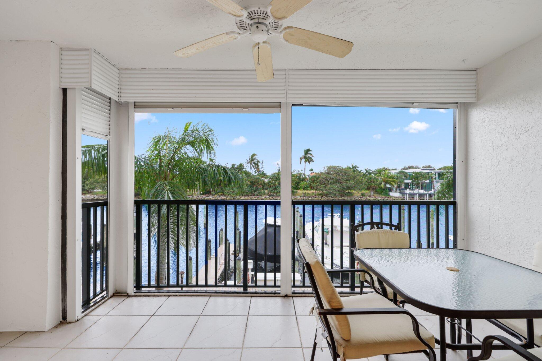 240 Captains Walk, Unit 5140 Delray Beach, FL 33483 - Photo 5 of 30 img_3266.jpg-SMALL