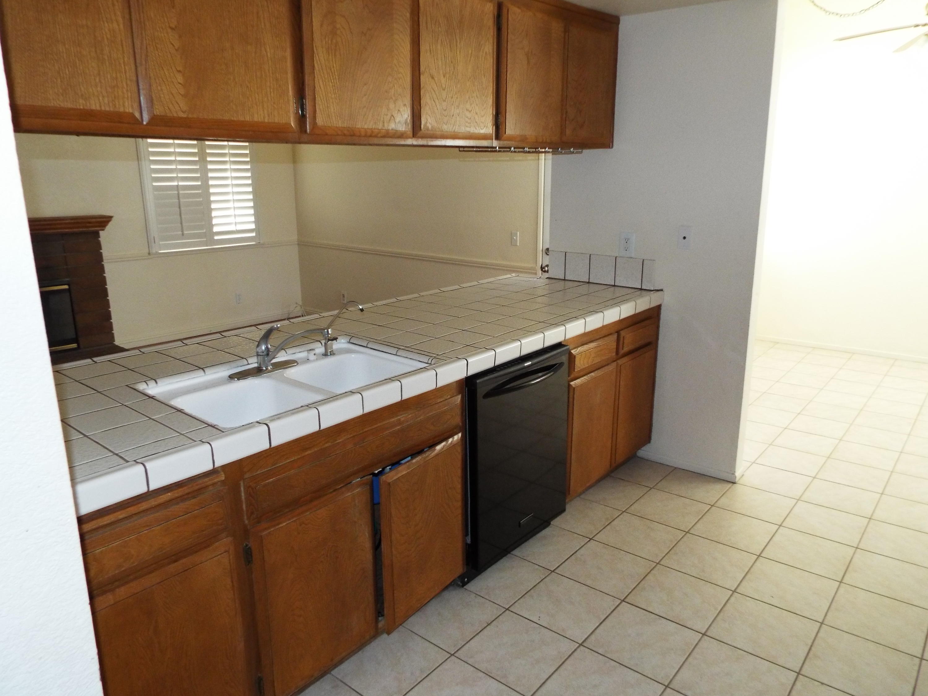 37748 Sulphur Springs Road Palmdale, CA 93552 - Photo 4 of 22 DSCF2413