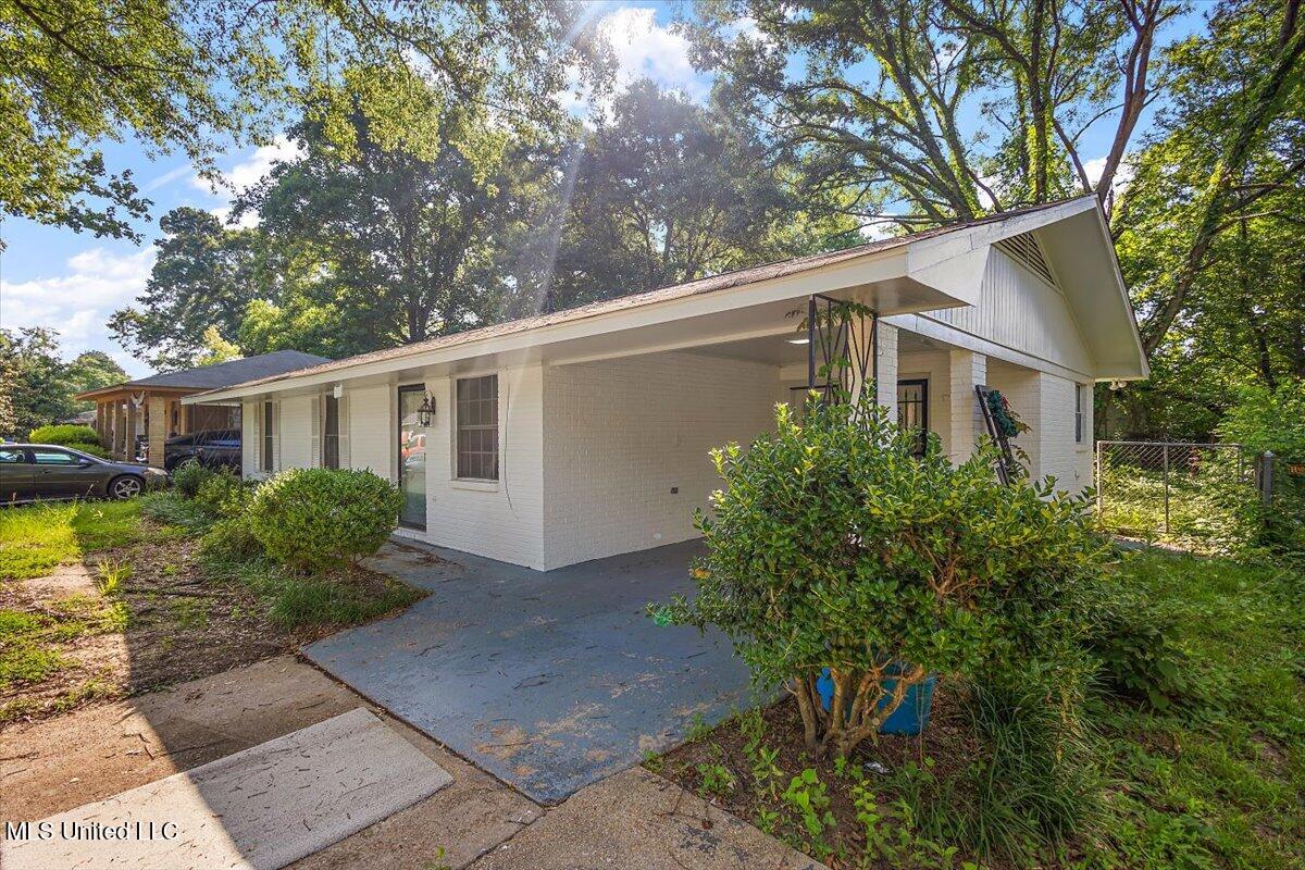 6548 George Washington Drive Jackson, MS 39213 - Photo 2 of 19 02-HTP26825