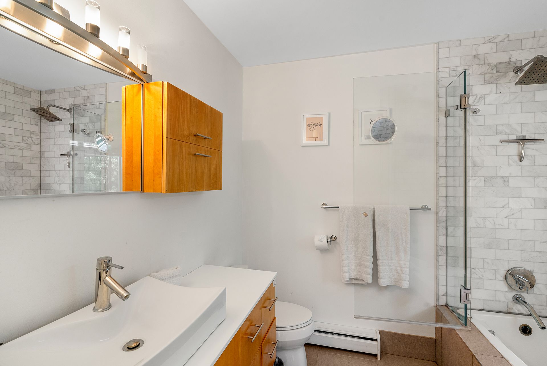 65 Edwards Hole Road East Hampton, NY 11937 - Photo 11 of 21 Gallery Image 11