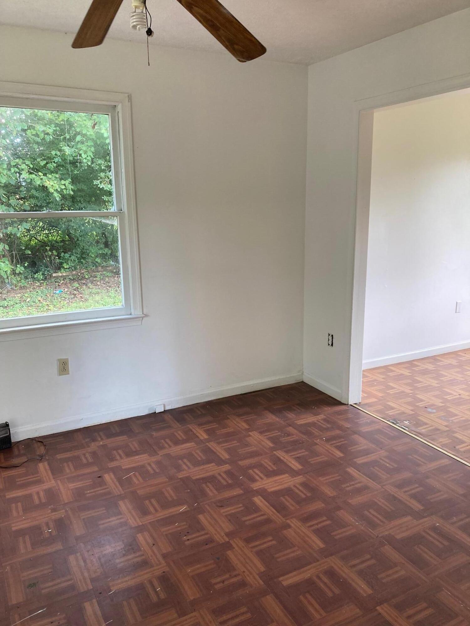 2606 Cannaday Road Northeast Roanoke, VA 24012 - Photo 9 of 16 dining room