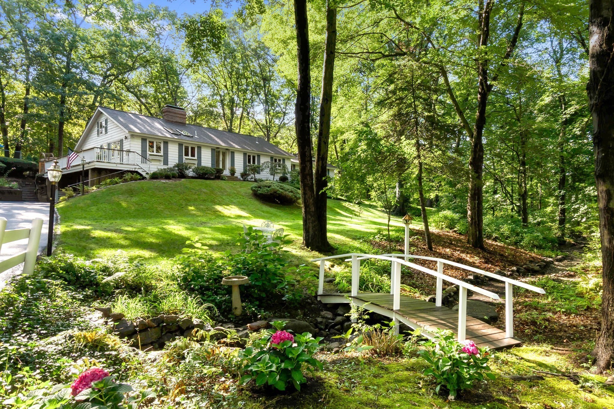 6 Bruce Road Danvers, MA 01923 - Photo 1 of 41 Gallery Image 1