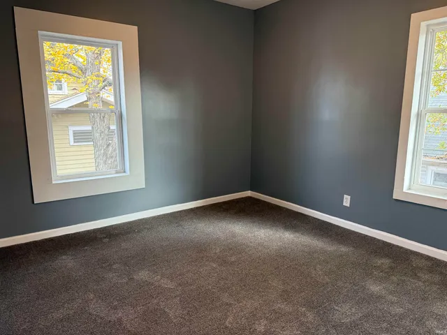 $180,000 | 1302 Busseron Street, Vincennes, IN 47591