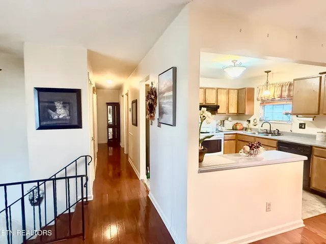 $335,000 | 5720 Aloha Avenue, Knoxville, TN 37921