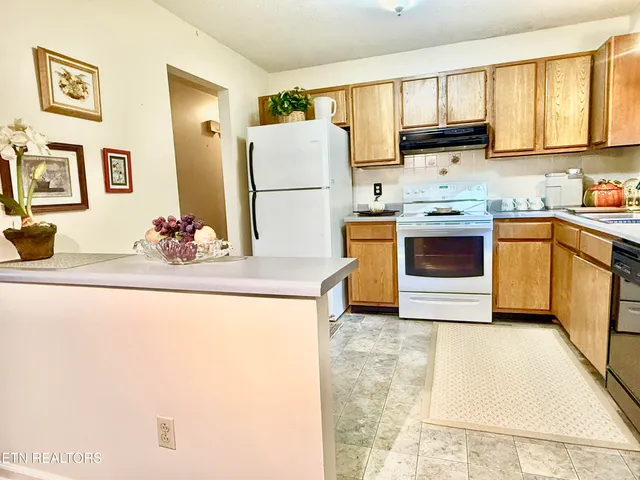 $335,000 | 5720 Aloha Avenue, Knoxville, TN 37921