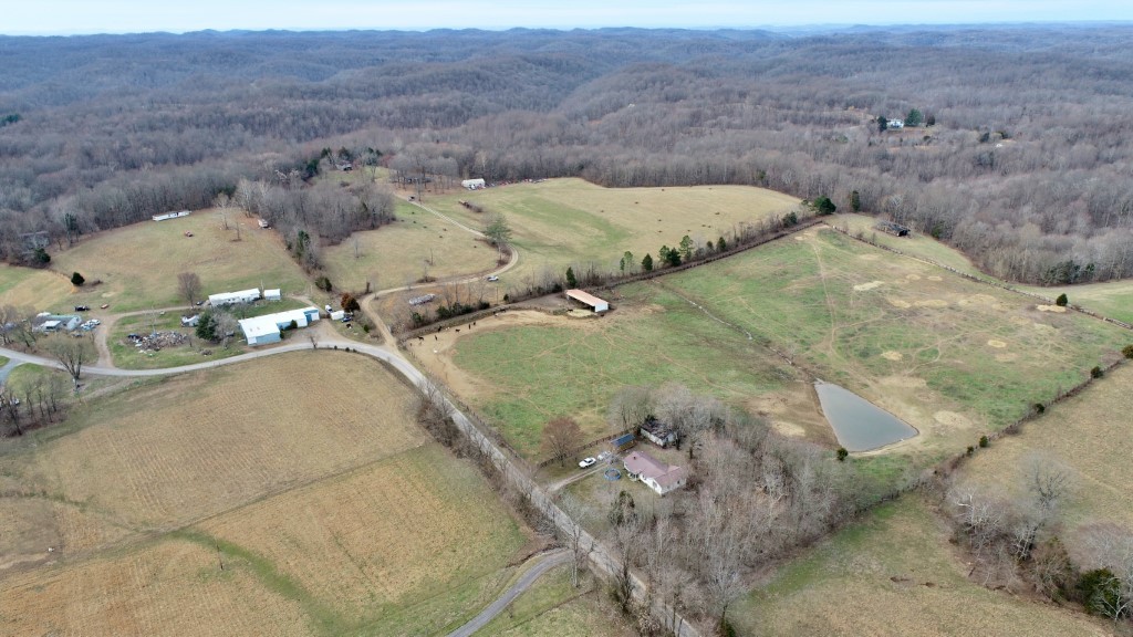 0 Howell Road Westmoreland, TN 37186 - Photo 7 of 7 an aerial view of a house with a yard