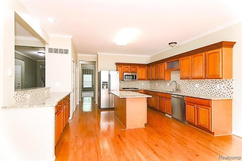 33 Oakbridge Drive Rochester, MI 48306 - Photo 16 of 74