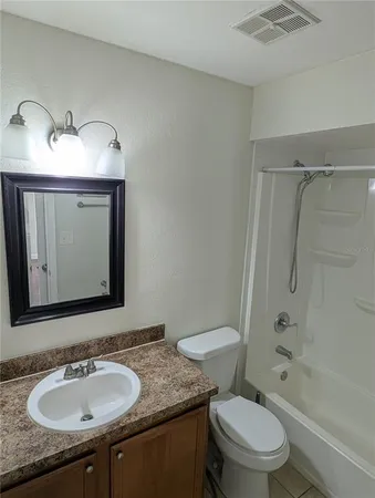 $139,900 | 4367 Thornbriar Lane, Unit P208, Orlando, FL 32822