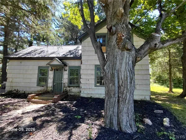 $139,900 | 8114 Salt Springs Road, Manlius, NY 13104