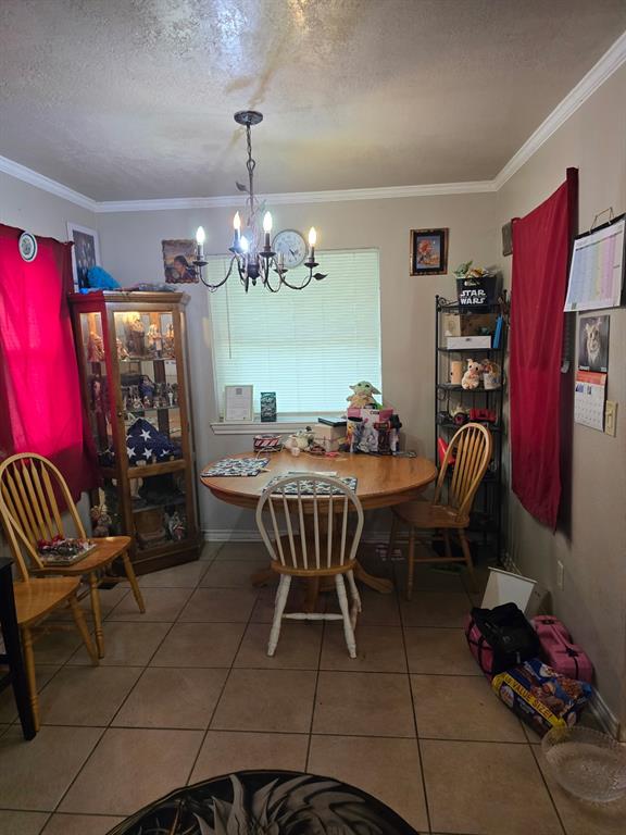 415 Ingred Street Waco, TX 76705 - Photo 7 of 8 a view of a dining room with furniture