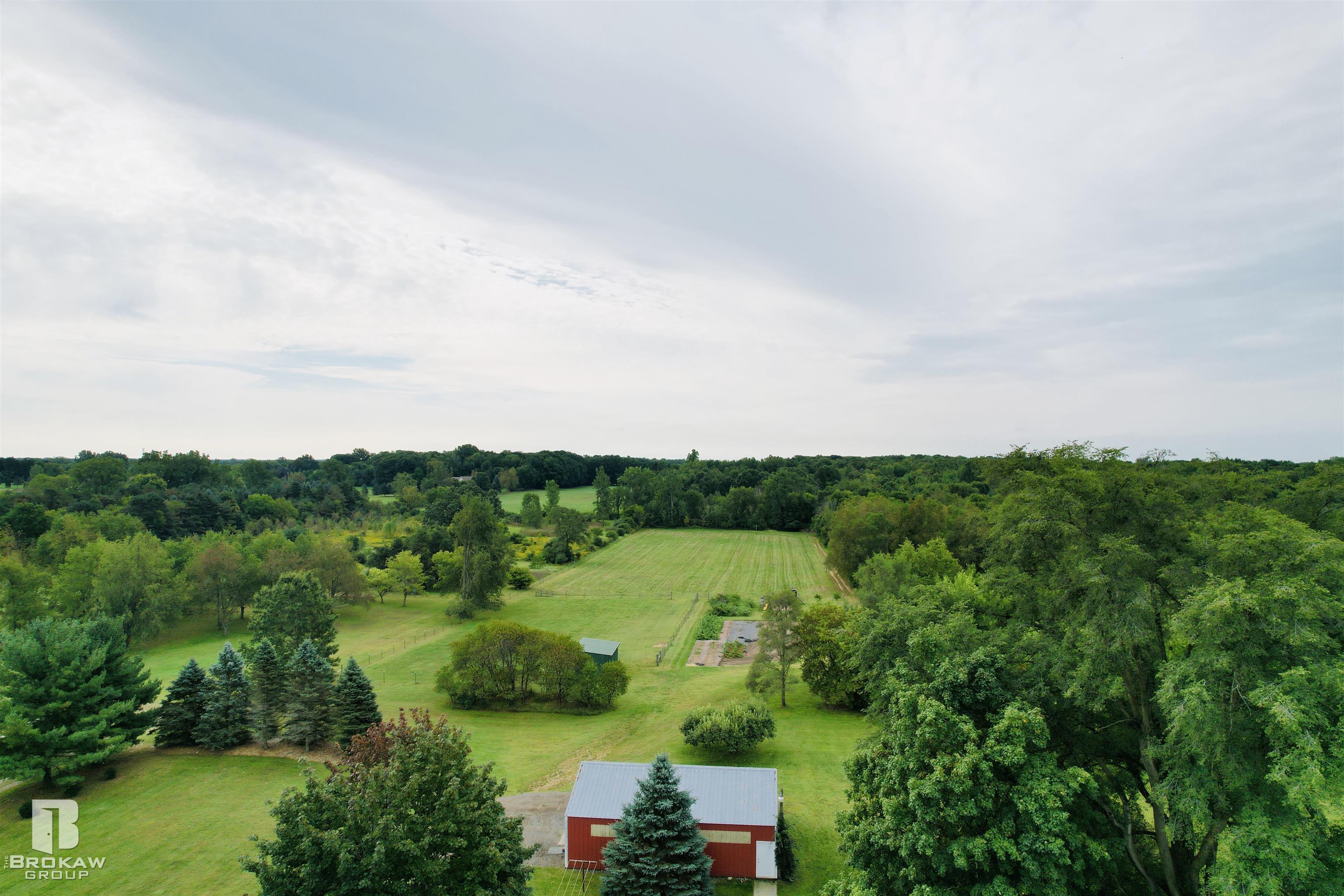 8336 East Coldwater Road Davison, MI 48423 - Photo 2 of 64 50122386-1.JPG