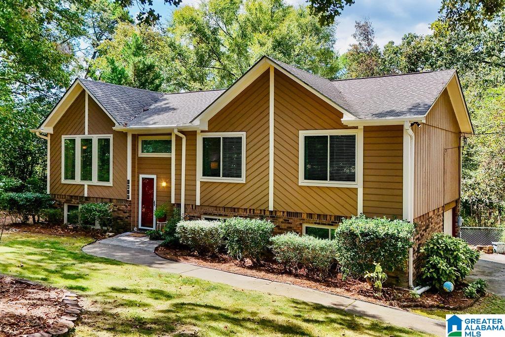 1017 Franks Circle Alabaster, AL 35007 - Photo 1 of 49