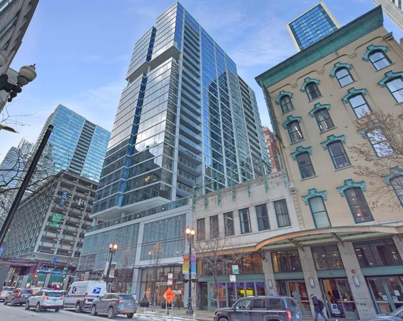 $10,484 | 60 East Randolph Street, Unit PH25C, Chicago, IL 60601