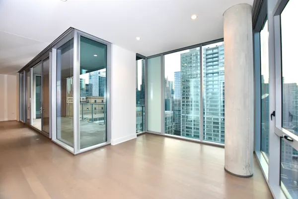 $10,484 | 60 East Randolph Street, Unit PH25C, Chicago, IL 60601