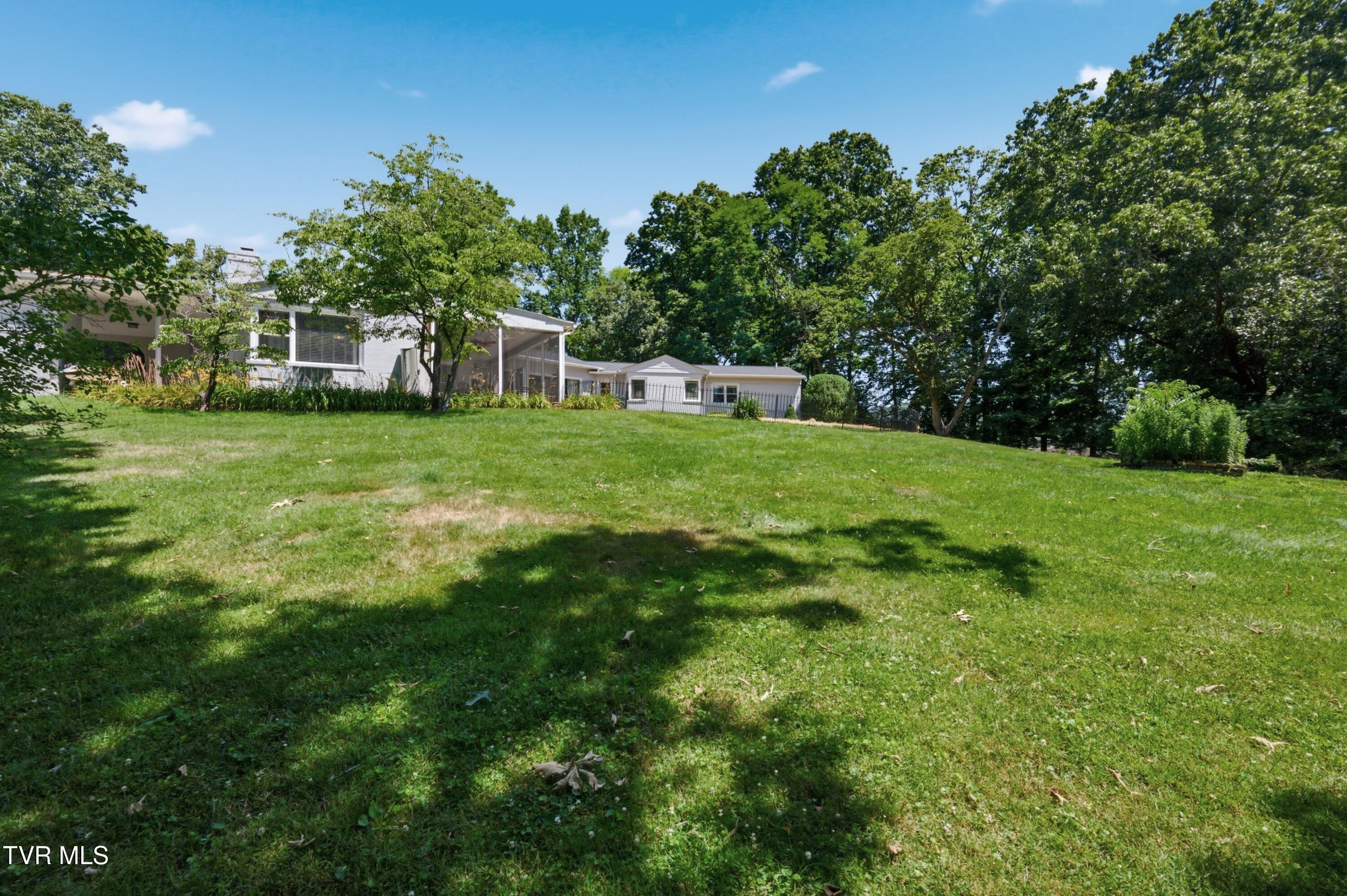 545 Green Hill Road Bristol, VA 24201 - Photo 48 of 60 DSC_0595_123dab83