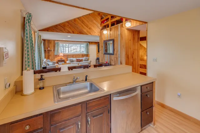 $389,000 | 37 Pegwood Hill Road, Campton, NH 03223