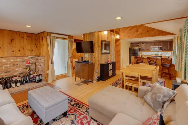 $389,000 | 37 Pegwood Hill Road, Campton, NH 03223