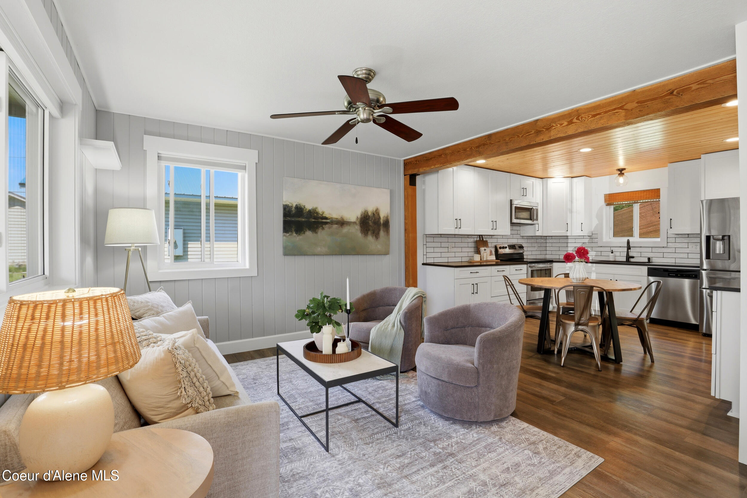 95 Whiskey Jack Road Sandpoint, ID 83864 - Photo 5 of 29 living room entry