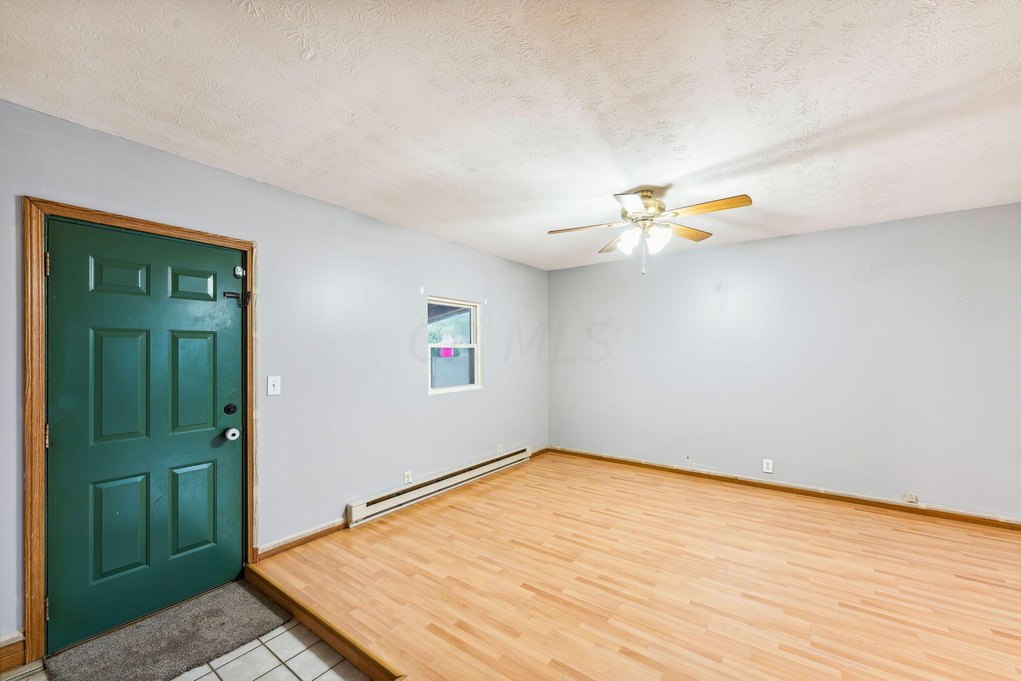 175 Helen Road Southwest Pataskala, OH 43062 - Photo 18 of 44 Family Room