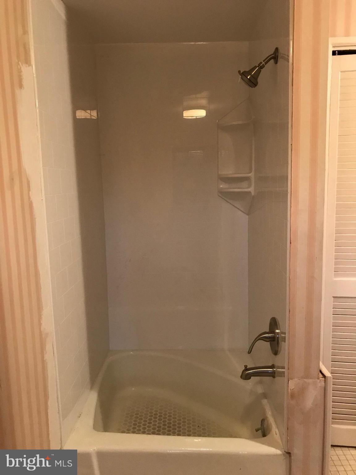 703 Tessier Street Baltimore, MD 21201 - Photo 11 of 17