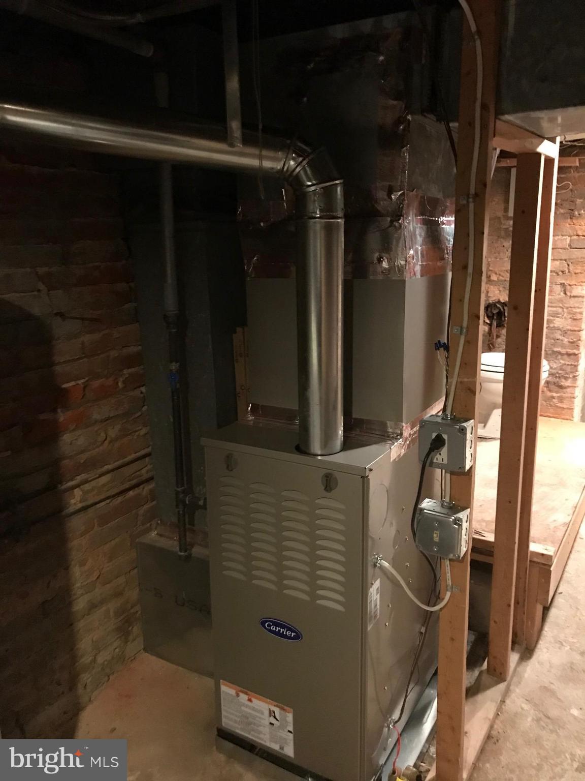 703 Tessier Street Baltimore, MD 21201 - Photo 15 of 17