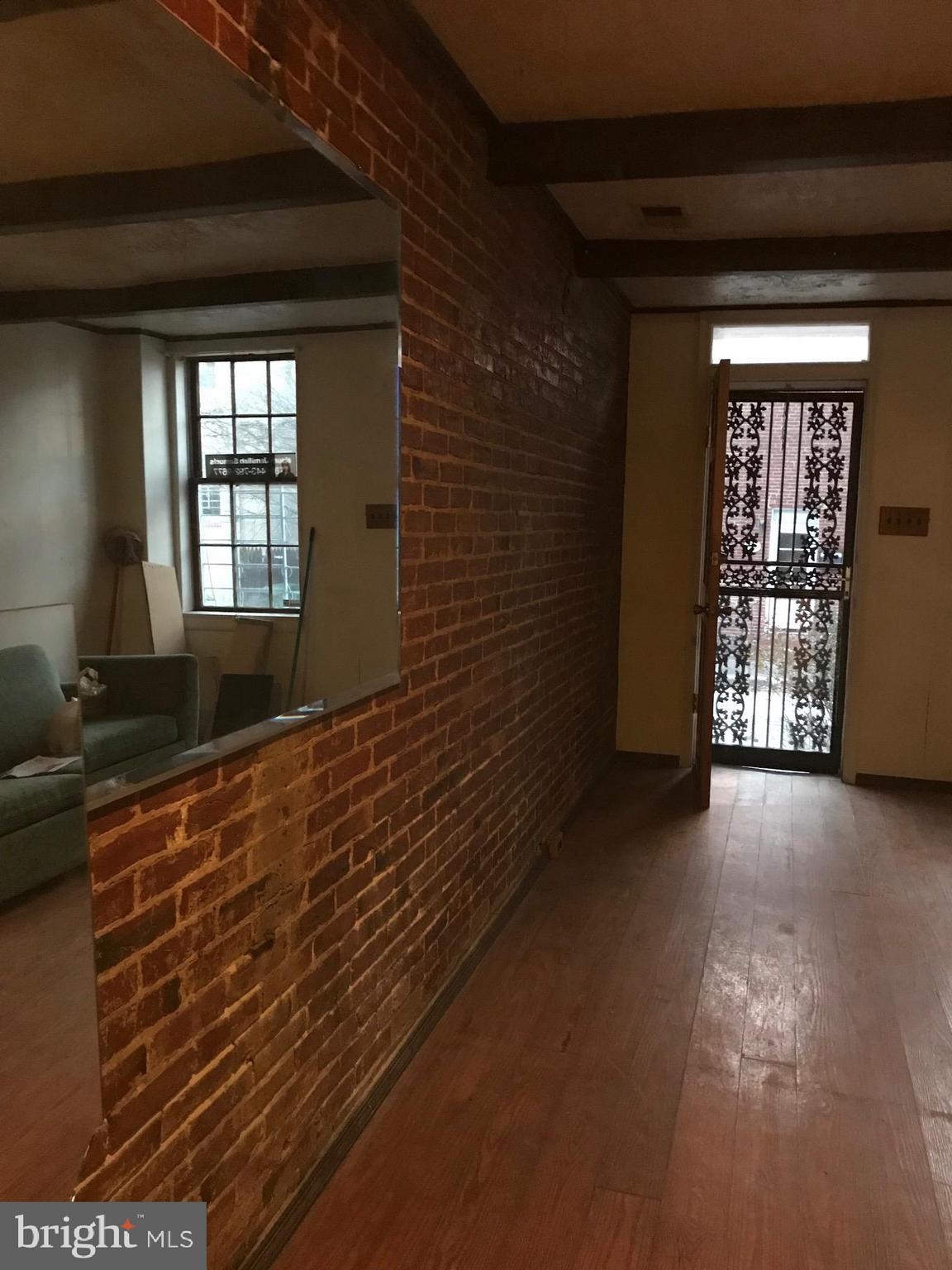 703 Tessier Street Baltimore, MD 21201 - Photo 3 of 17