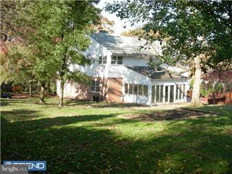 1301 Old Mill Road Wyomissing, PA 19610 - Photo 3 of 10 Gallery Image 3