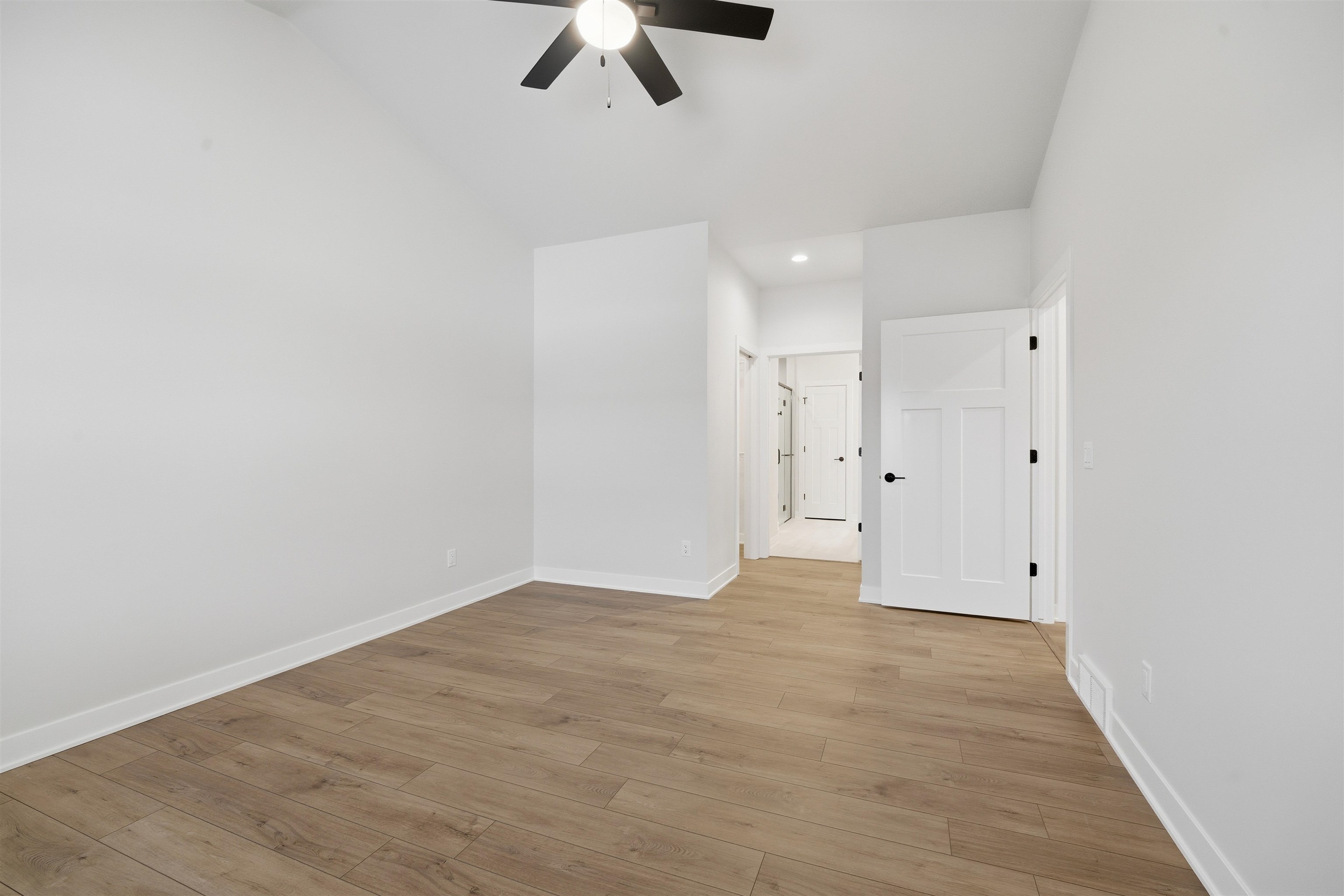 1382 Lighthouse Village Road Fond du Lac, WI 54937 - Photo 19 of 31