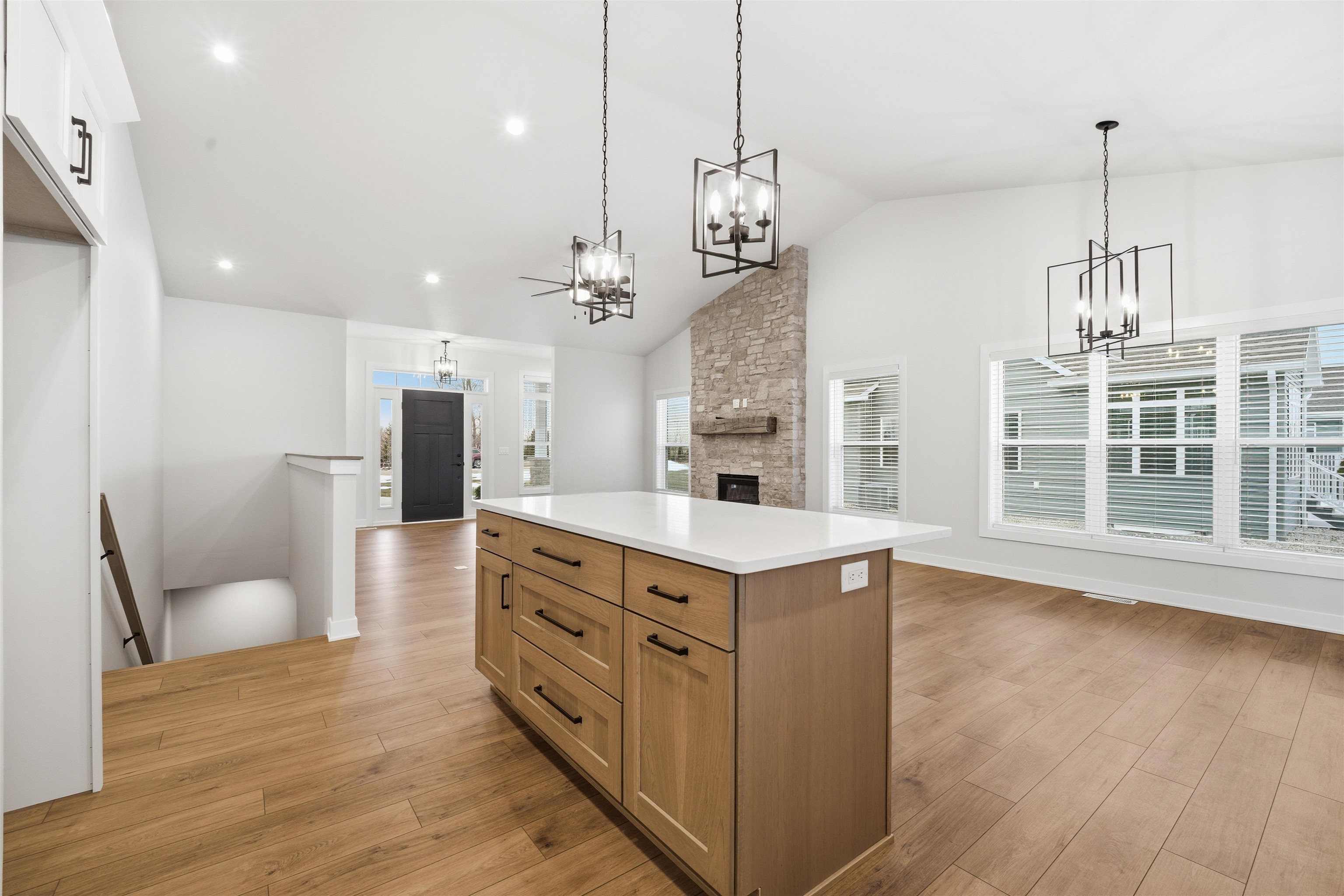 1382 Lighthouse Village Road Fond du Lac, WI 54937 - Photo 9 of 31