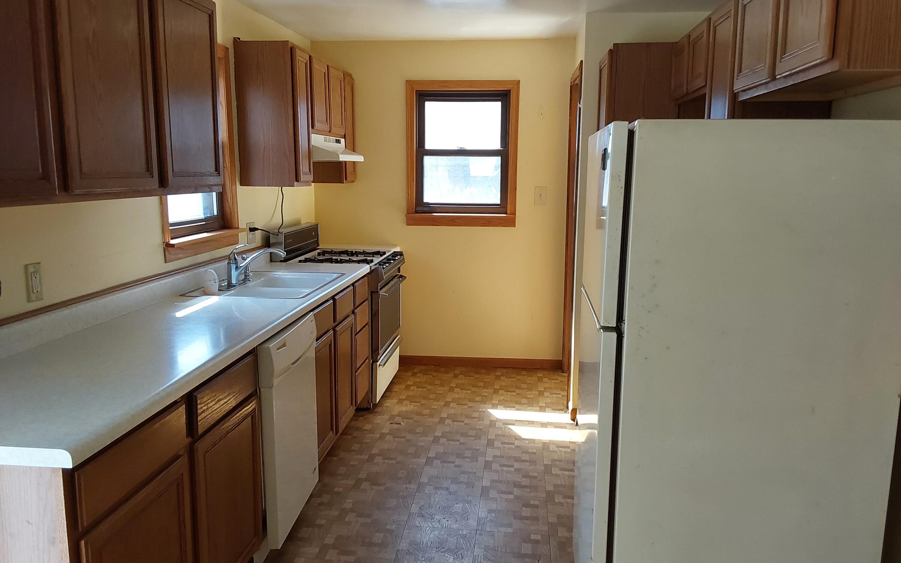 4431 Ellsworth Place Gary, IN 46408 - Photo 3 of 14 3000x1875